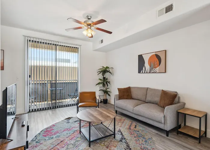 Cozysuites - Westgate W Pool 13 Apartment *